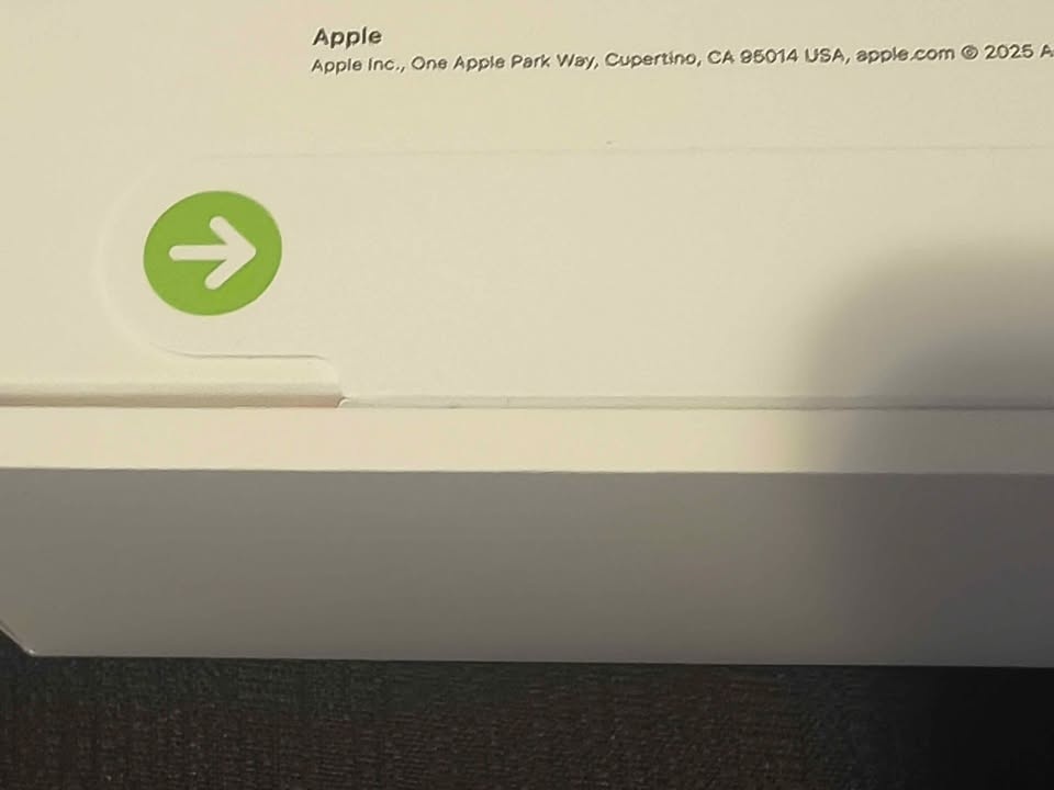 Apple mac air 13 inches m4 chip, 512GB - photo 3