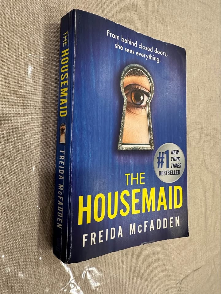 The Housemaid by Freida McFadden - photo 3