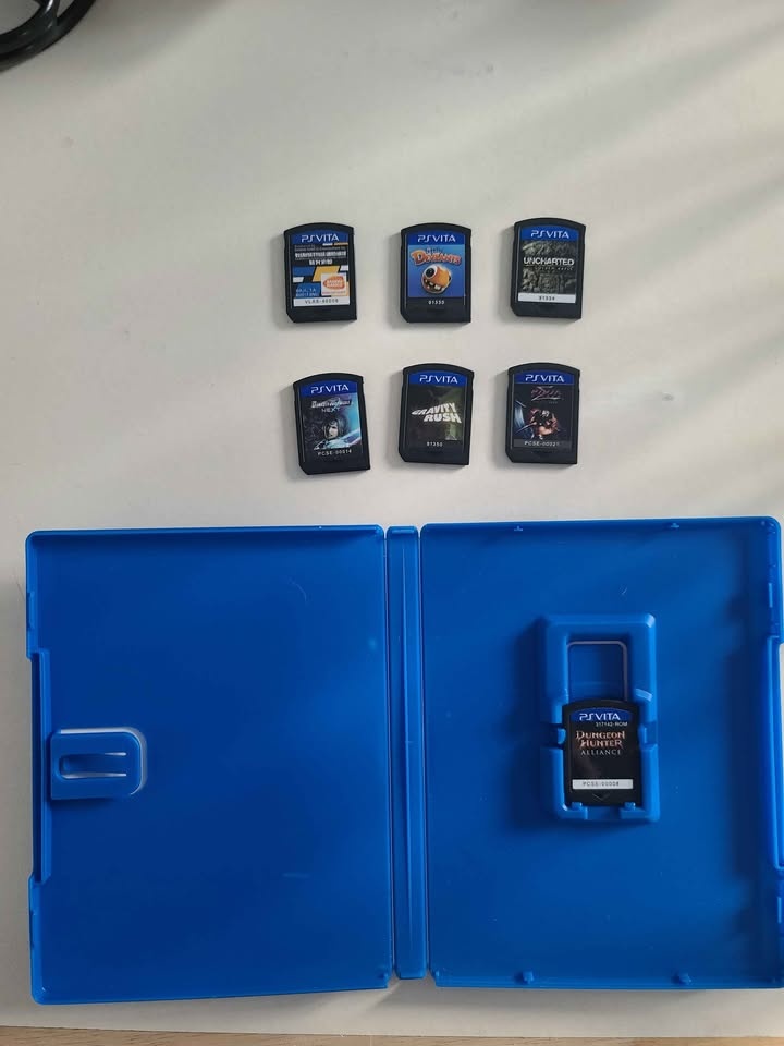 PsVita Games - Lot of 7 - photo 2