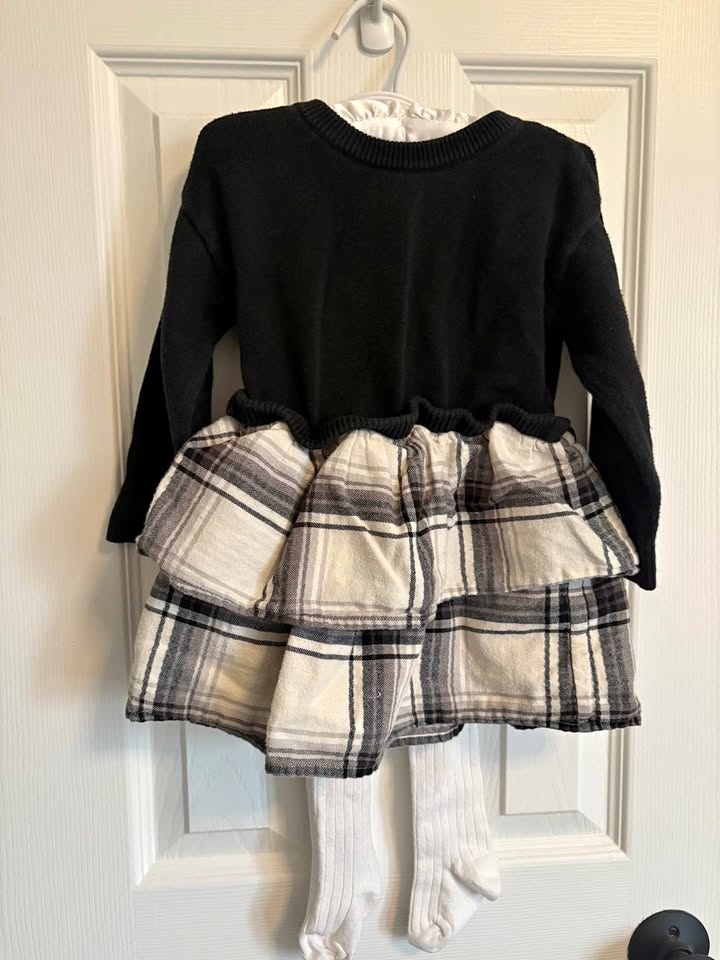 BabyGap 18-24M Baby Toddler Black Sweater Dress plus Carters Sto