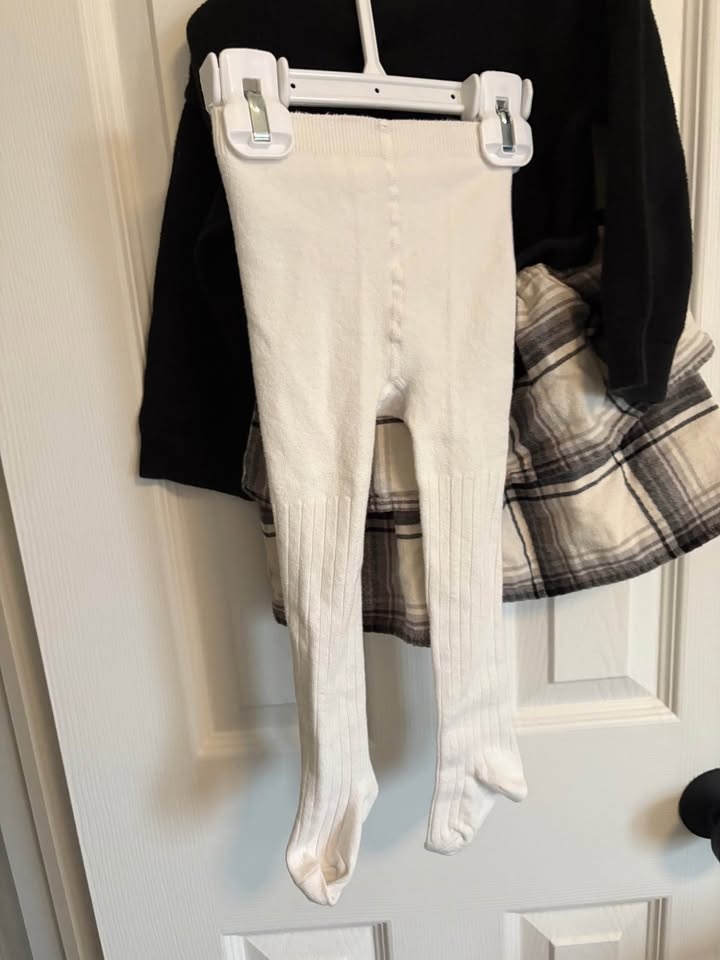 BabyGap 18-24M Baby Toddler Black Sweater Dress plus Carters Sto - photo 4