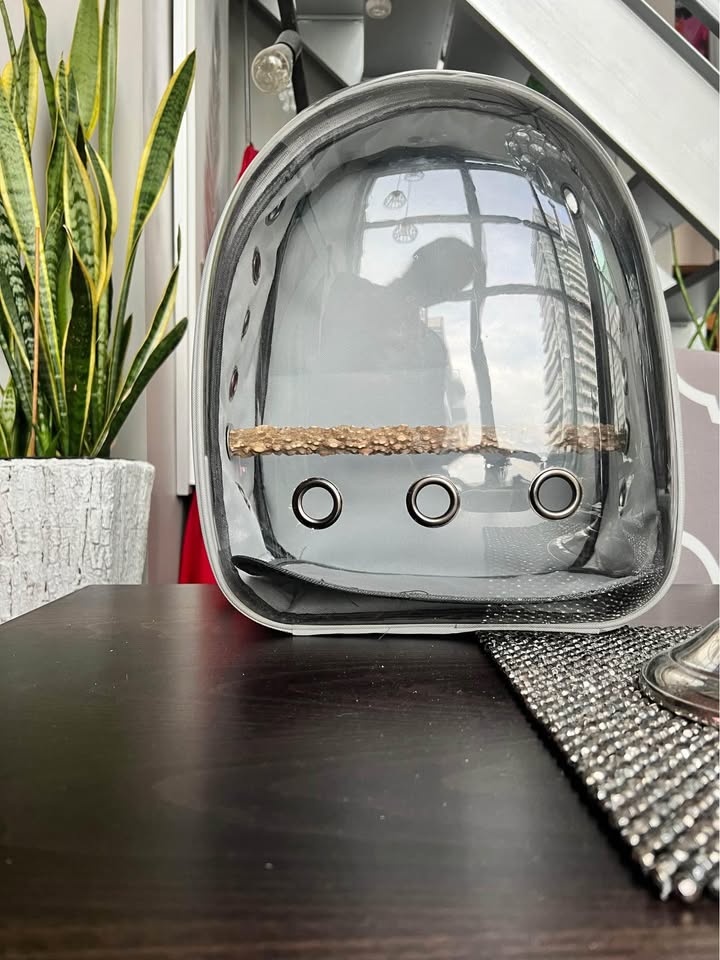 Bird Or Small Pet Travel Backpack bag With Clear window. Carrier - photo 2