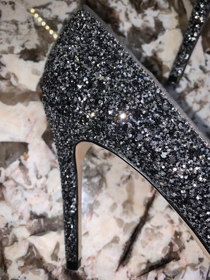 Size 8.5 (or 8) sparkly glitter shoe pump by mix#6 - photo 2
