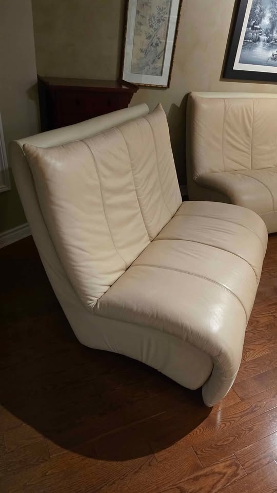 Cream Leather Sofa Set - photo 3