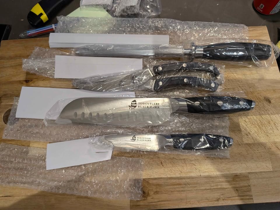 TUO Knife Set - 8 Pcs Kitchen Knife Set with Wooden Block - photo 4