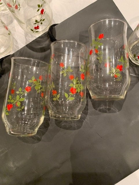 Glasses Vintage Anchor Hocking Set of 12 " Climbing Red Roses " - photo 4