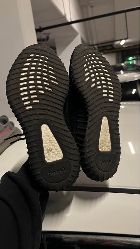 Black Adidas Yeezy Boost - photo 3