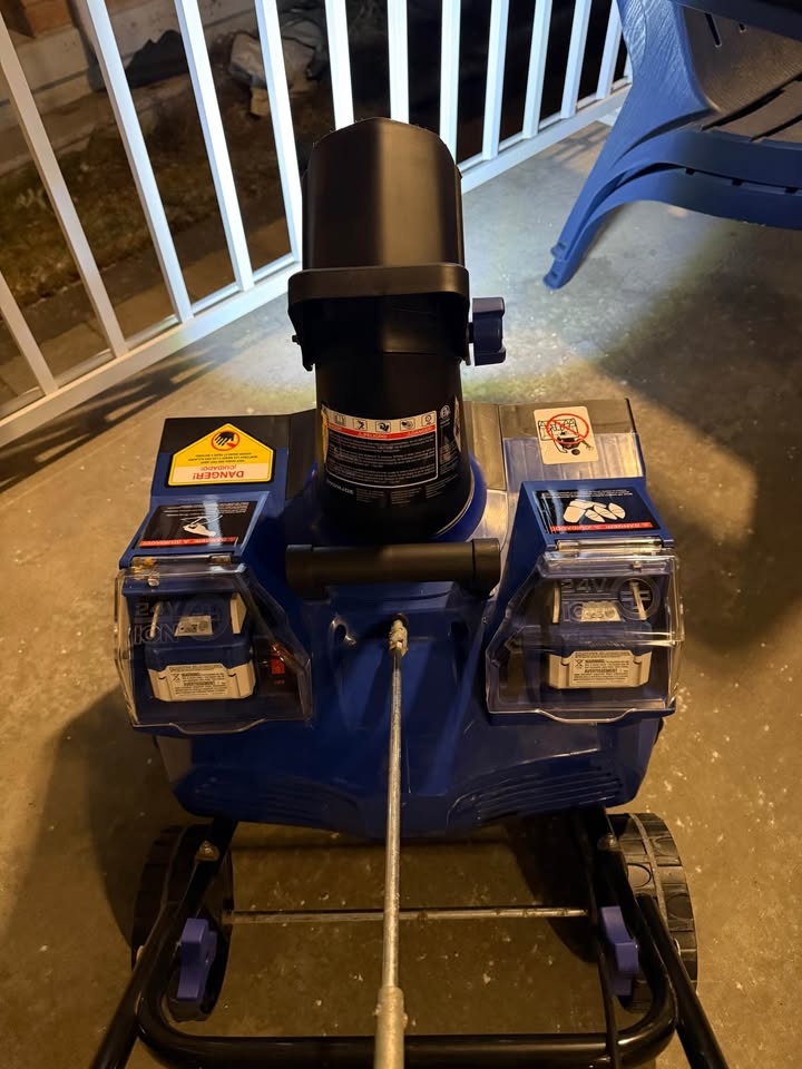 Snow Joe 48V Cordless Snow Blower - photo 4