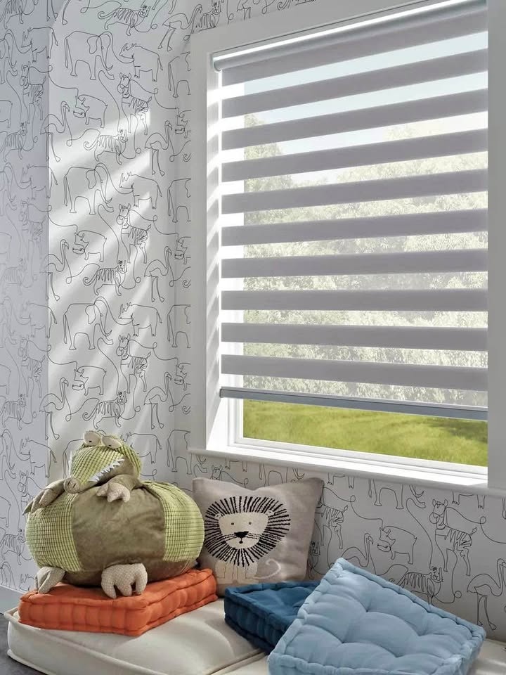 Roller shade like new 38” width