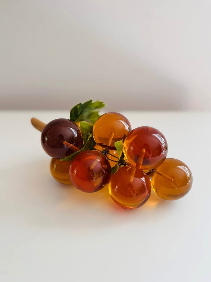 1960s Vintage Amber Lucite Grapes- Retro Home Decor - photo 2
