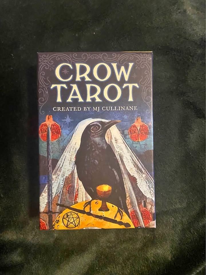 The Crow Tarot deck