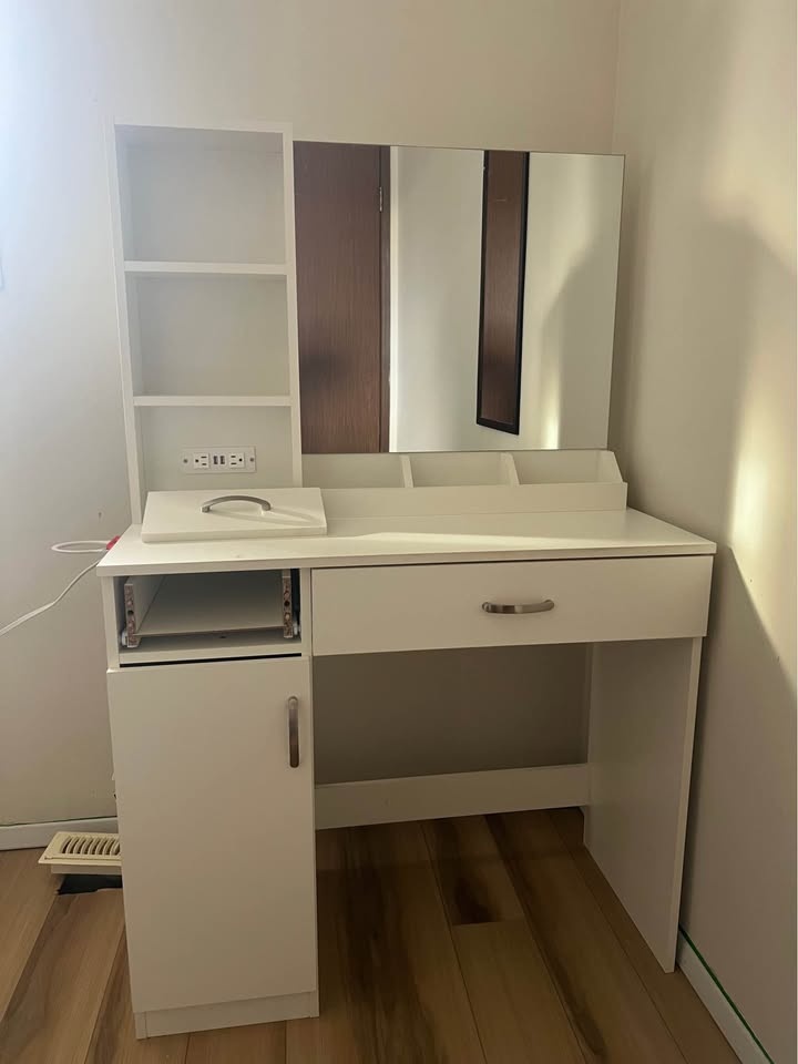 Vanity Dresser - photo 2