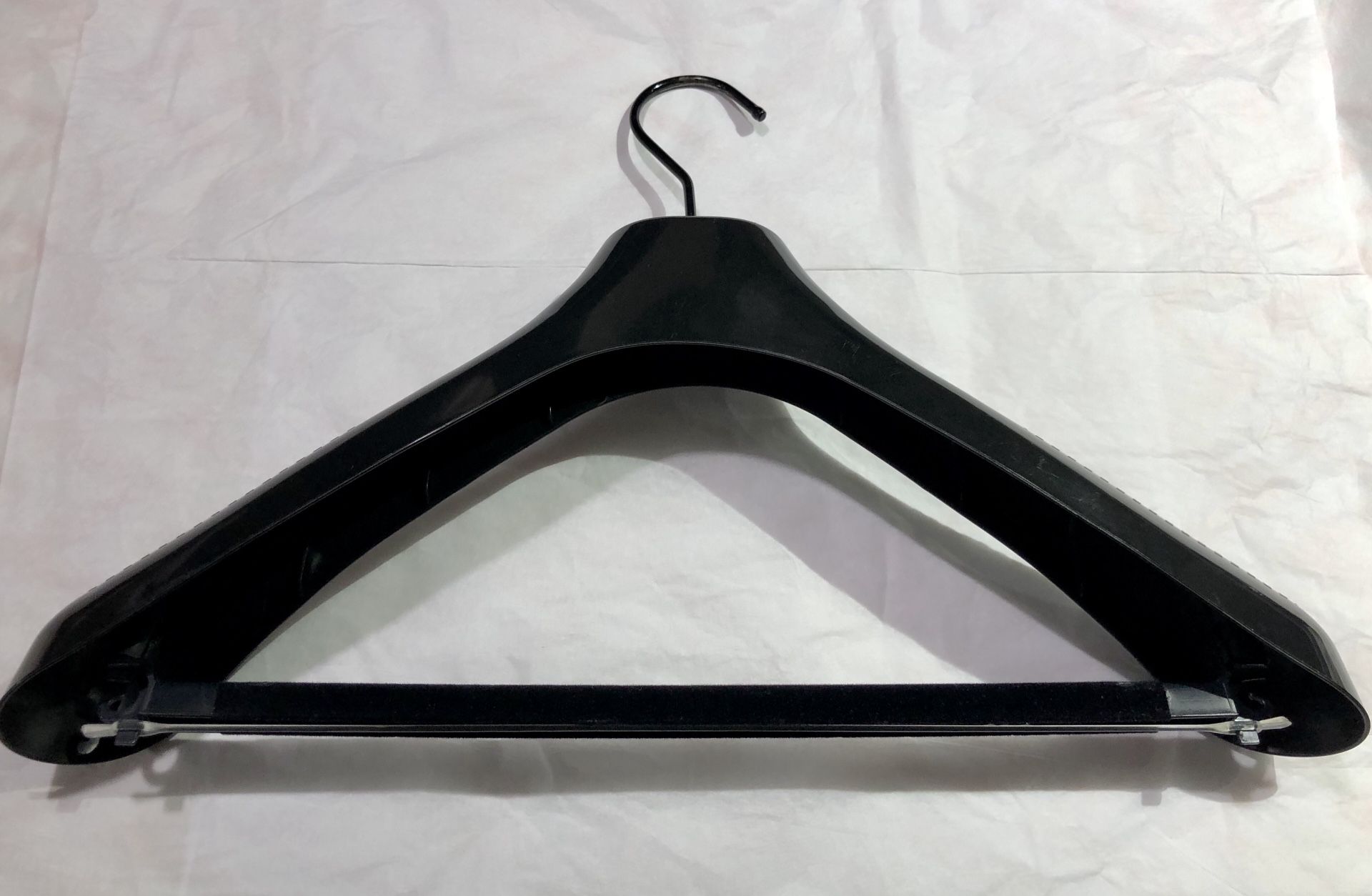 HICKEY FREEMAN DESIGNER BLACK PLASTIC SUIT HANGER - photo 3