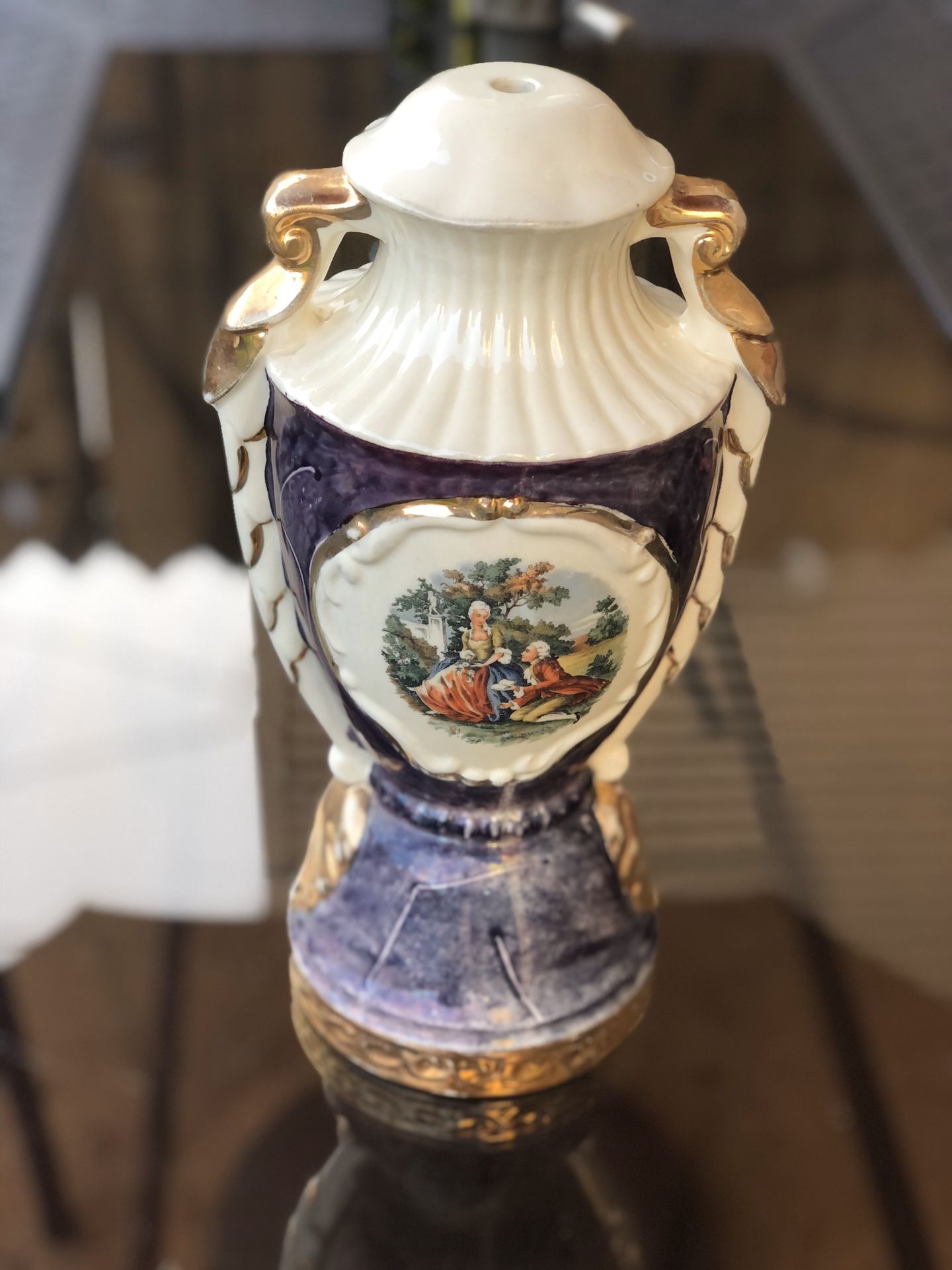Vintage Victorian / renaissance lamp base