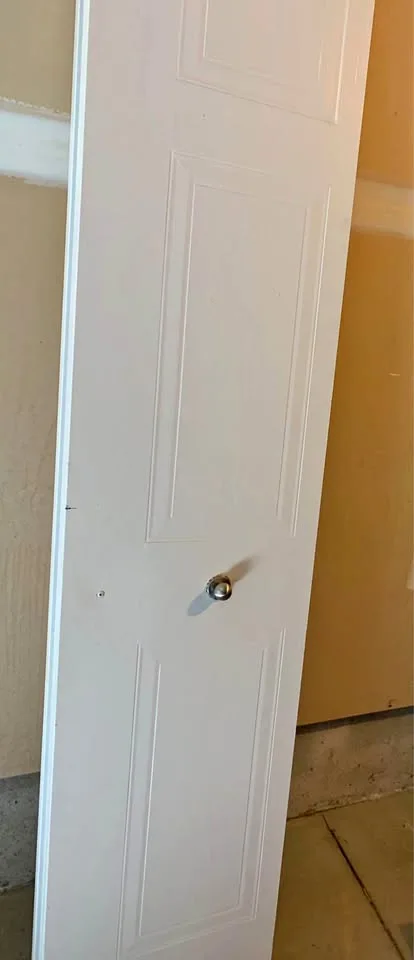 Closet Door thumbnail