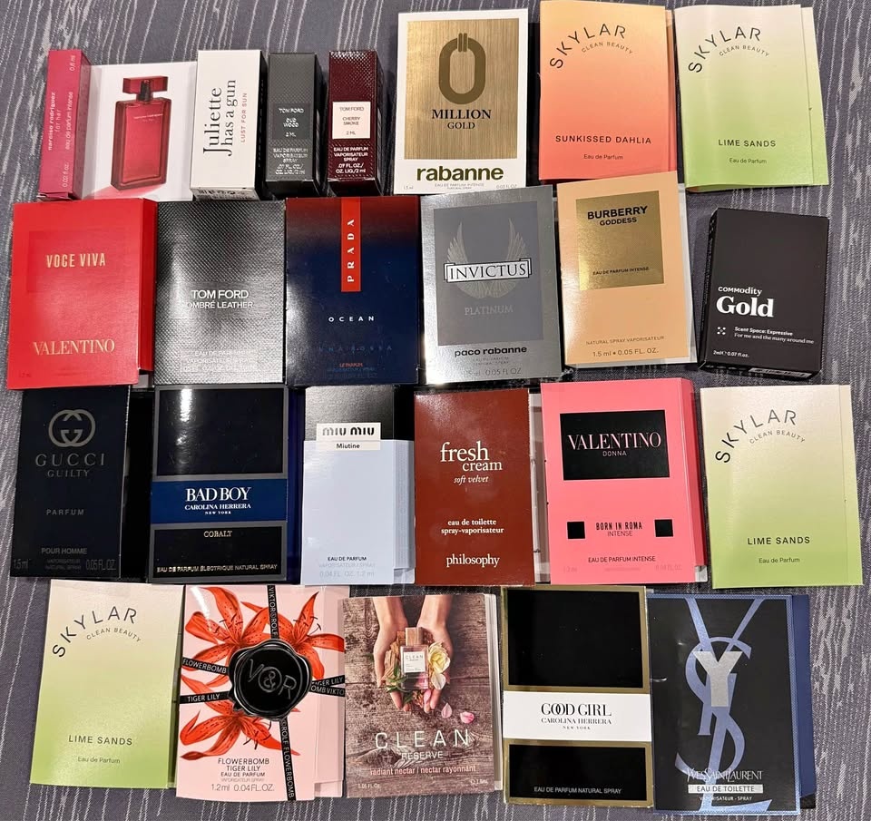 Lot of 24 Sephora Perfume Sample Cards