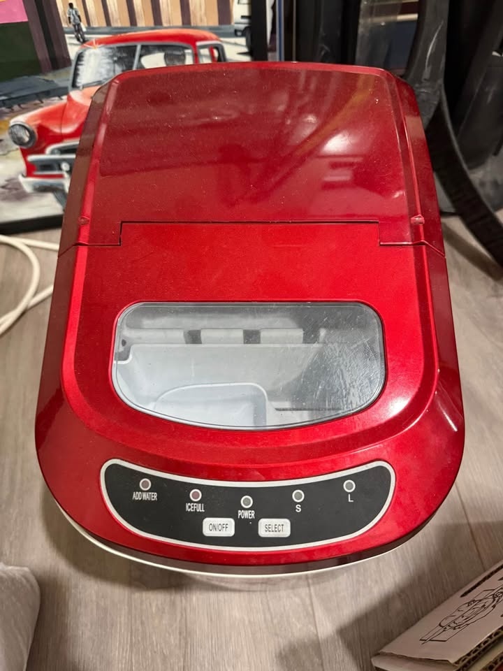 Kitchener ice cube maker - photo 2