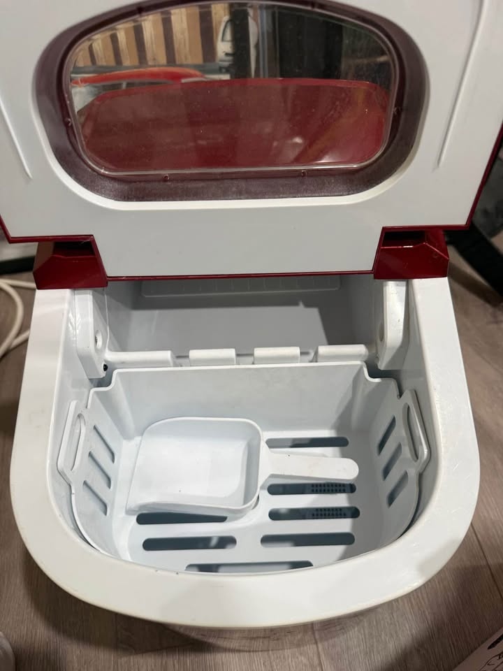 Kitchener ice cube maker - photo 4