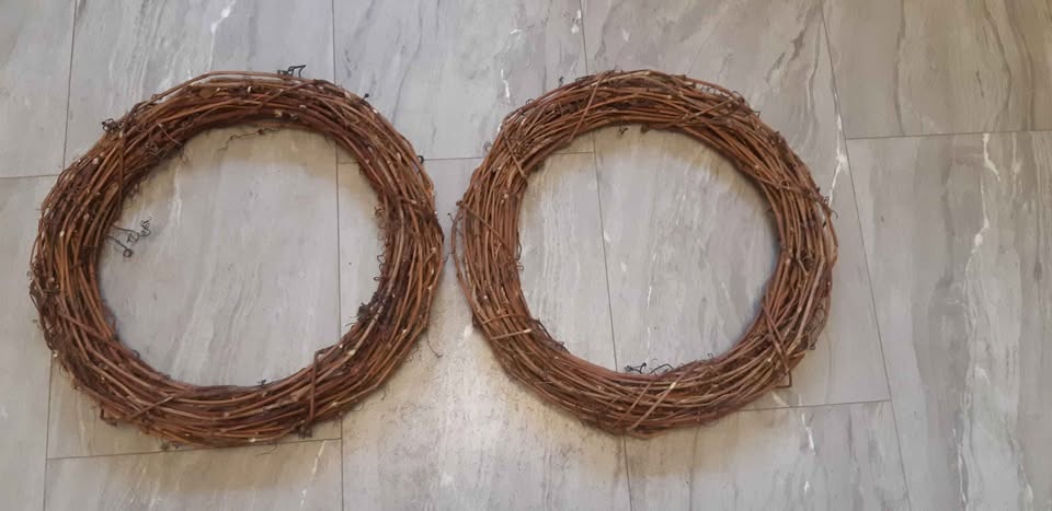 Grapevine wreath base for wreath makers - photo 3