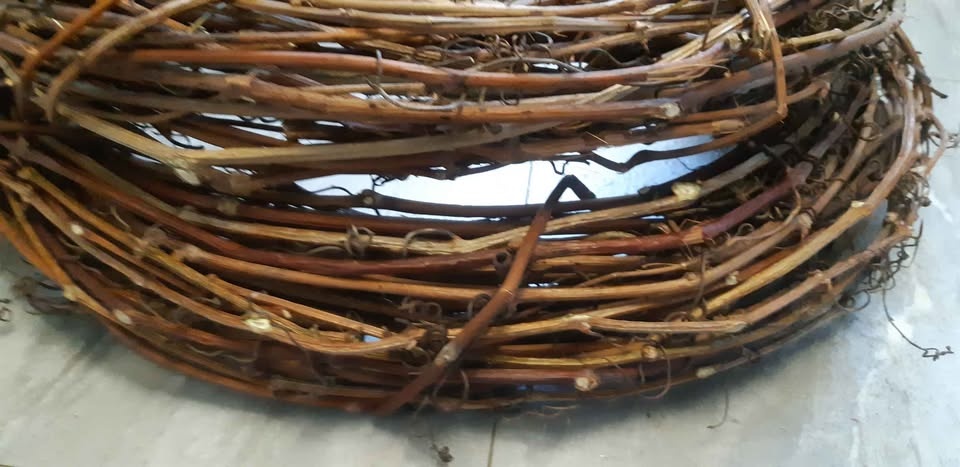 Grapevine wreath base for wreath makers - photo 5