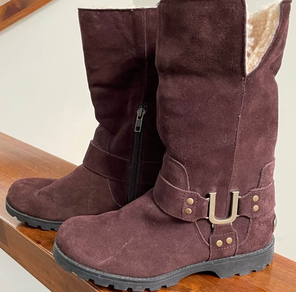 UGG brown boots size 6 1/2 - photo 4