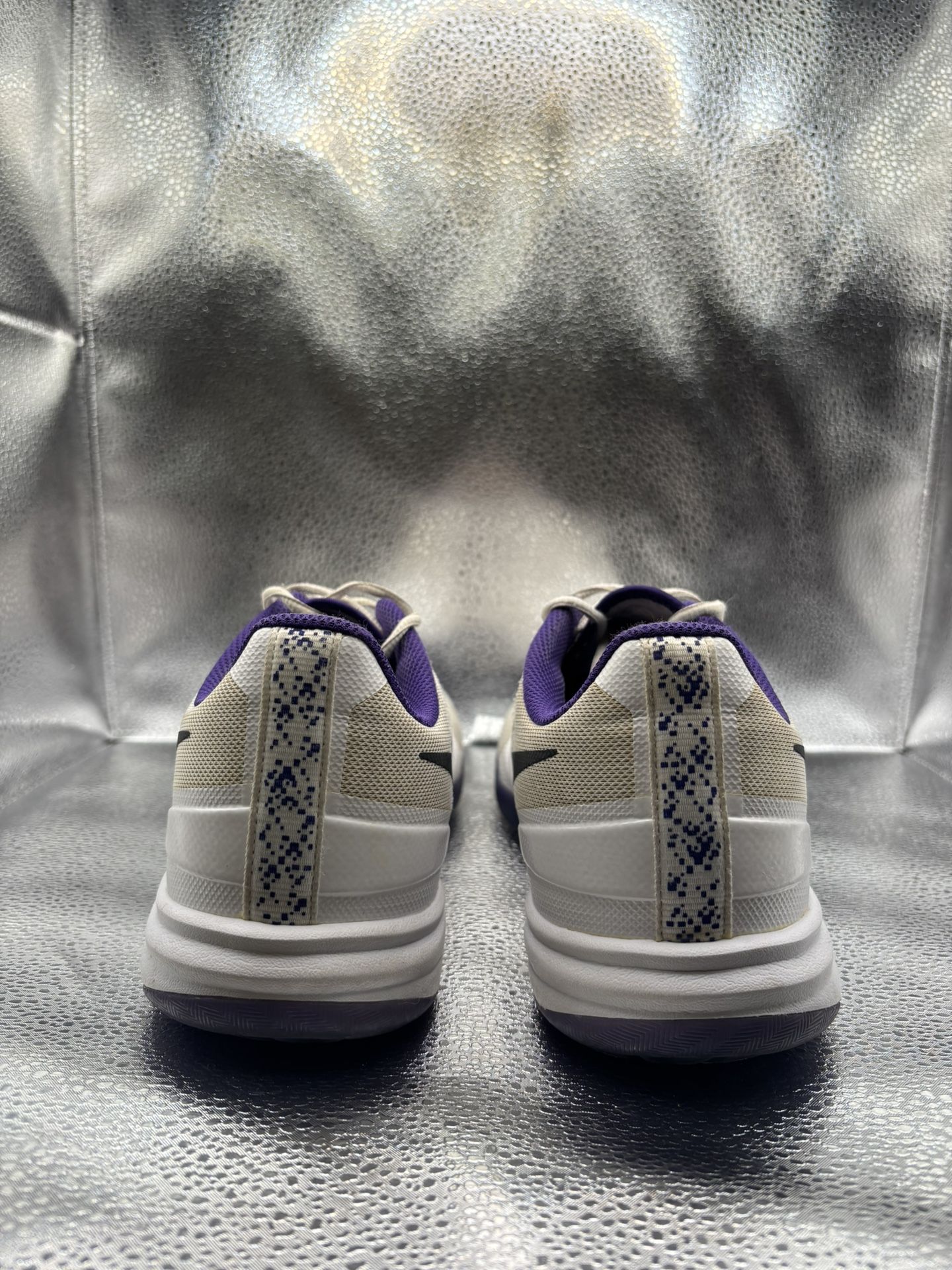 Nike Kobe Mentality White Court Purple - photo 4