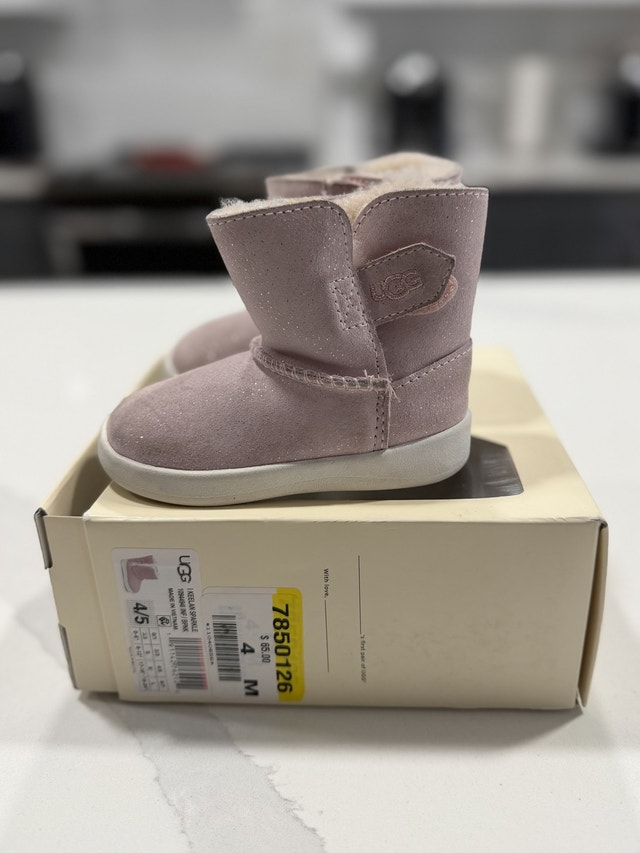 Ugg Keelan Sparkle Boots - Size 4 - photo 2