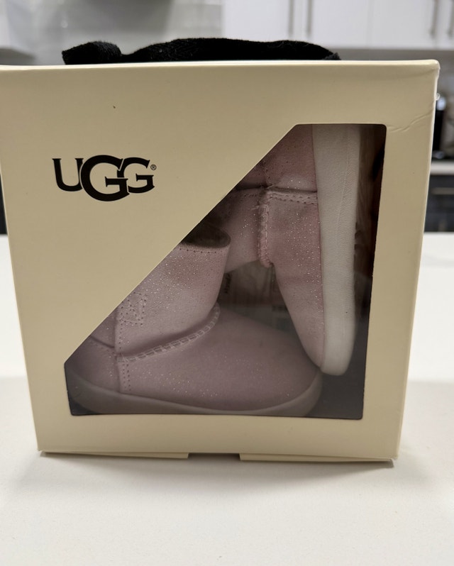 Ugg Keelan Sparkle Boots - Size 4 - photo 3