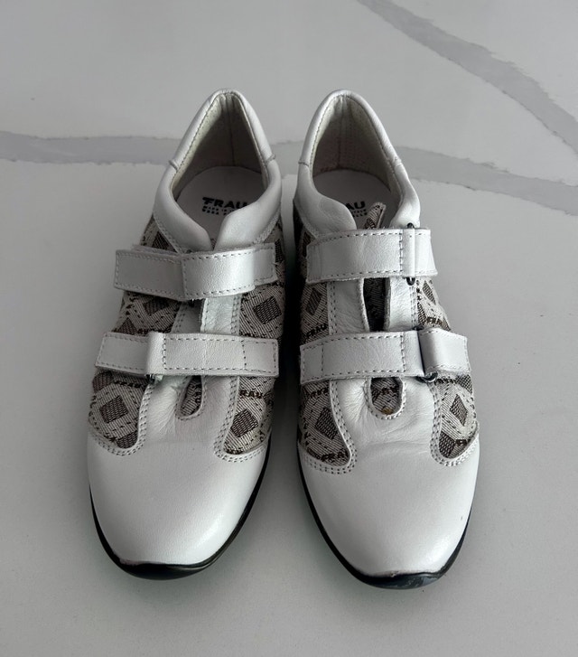 Frau Sneakers
