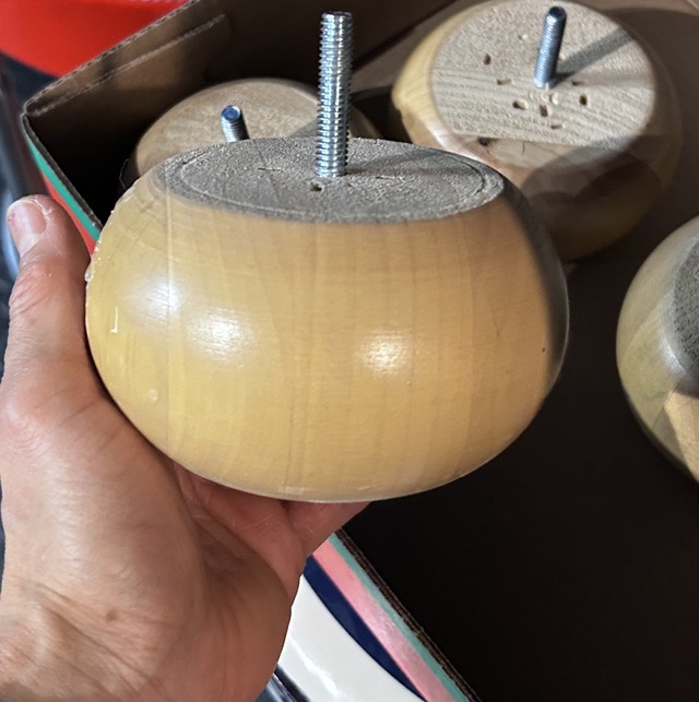 Vintage Wooden Furniture Legs (Bun)