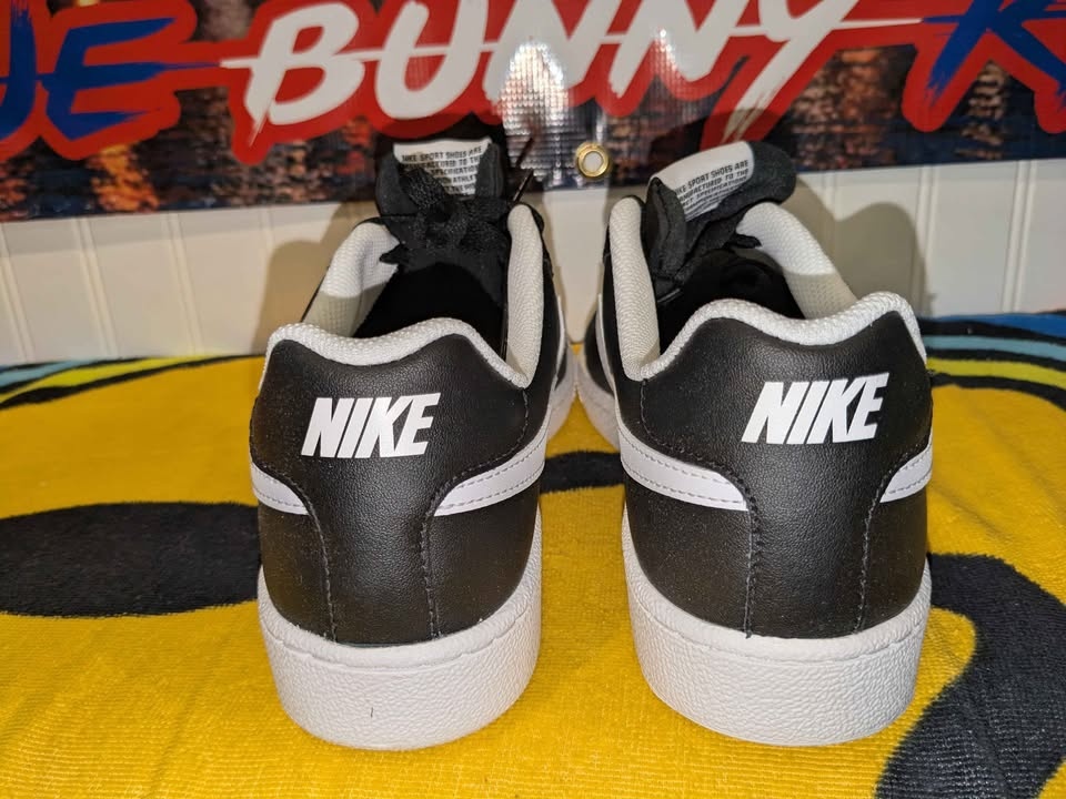 $95 Nike Court Royale - Black/White Mens Size# 10 - Authentic N - photo 4