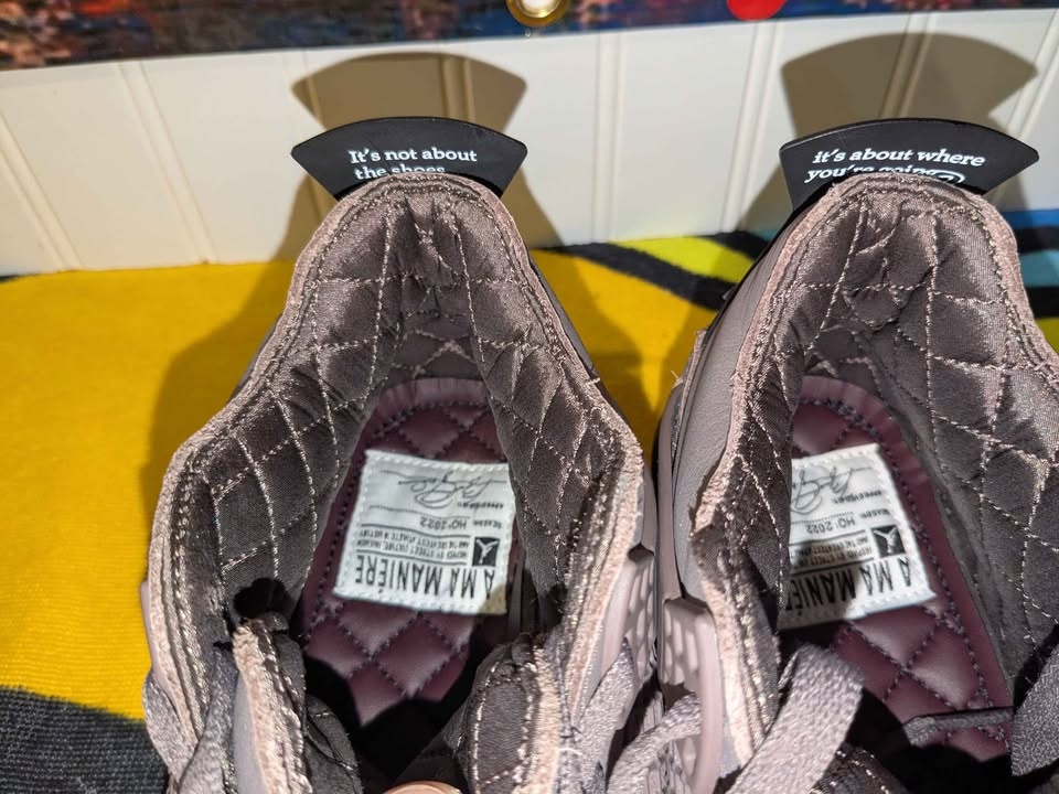 $195 Air Jordan 4 Retro x A Ma Maniére - Men’s Size 7 - photo 5