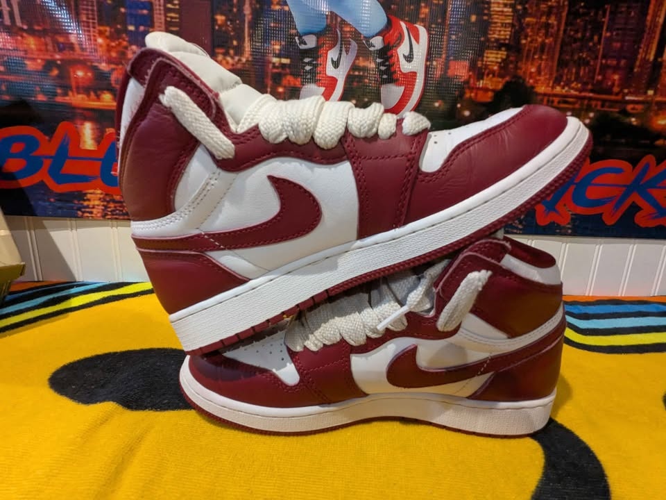 $65- Air Jordan 1 Retro OG/ Artisanal Team Red White -Size#6Y - photo 3