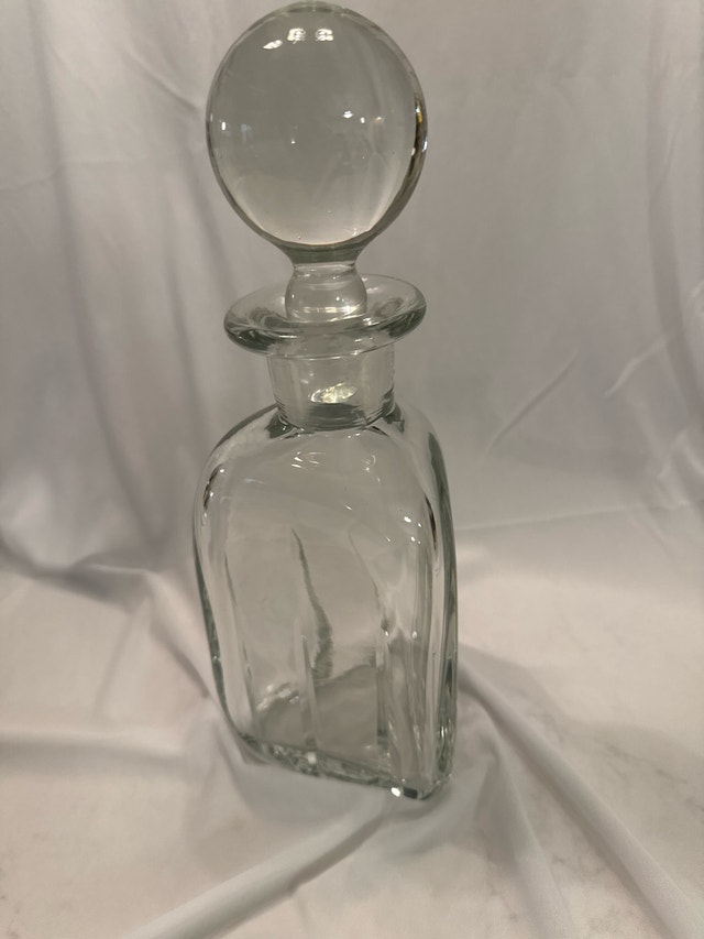 Decanter with round top - photo 2