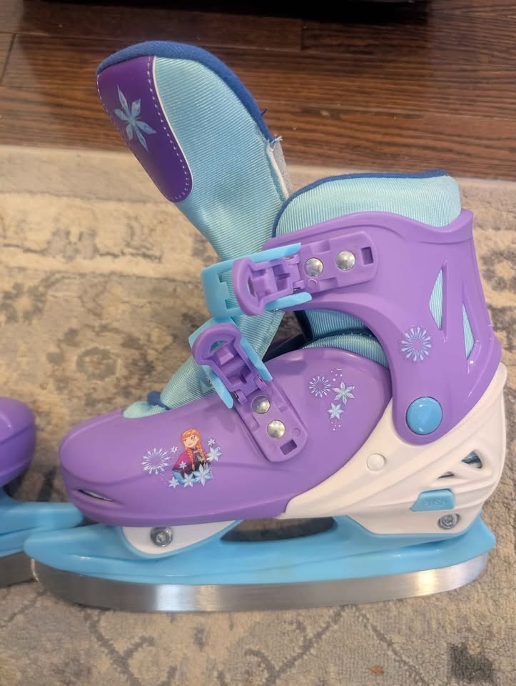 Frozen - Girls Ice skates - Size 1-2 youth - photo 3