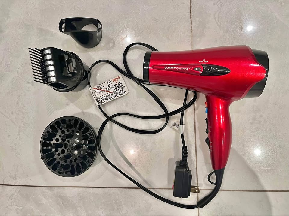 CONAIR HAIR DRYER (1875 Watts)