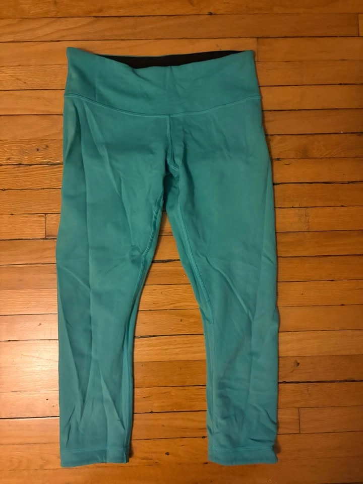 Lululemon reversible leggings - photo 2