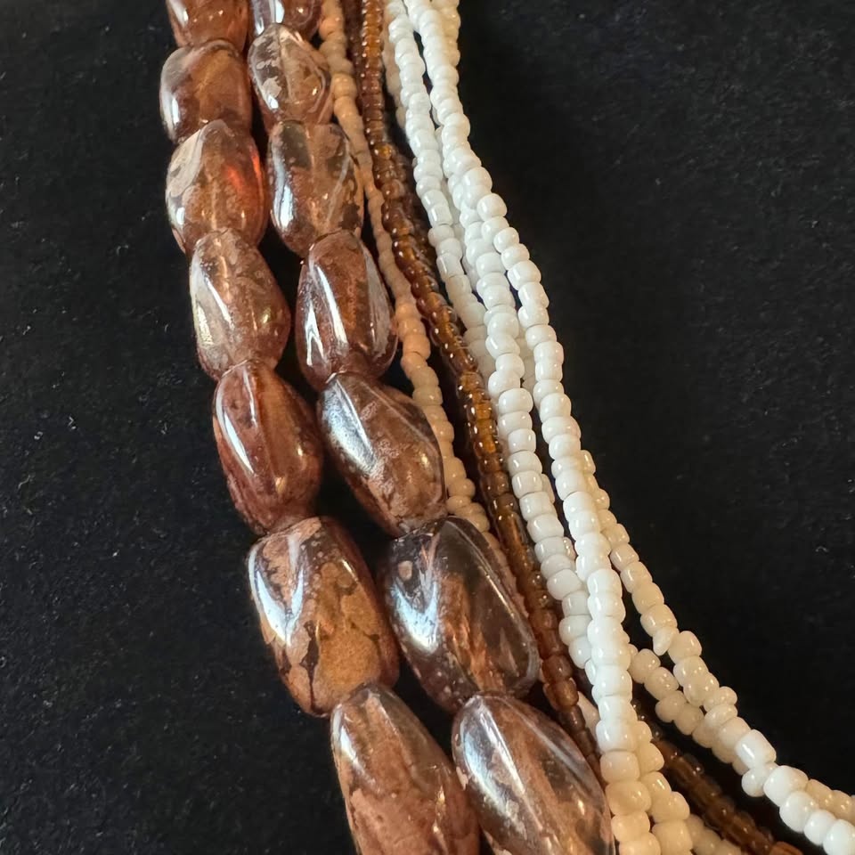 Earthy Multistrand Root Beer Speckled White Seed Bead Necklace - photo 4