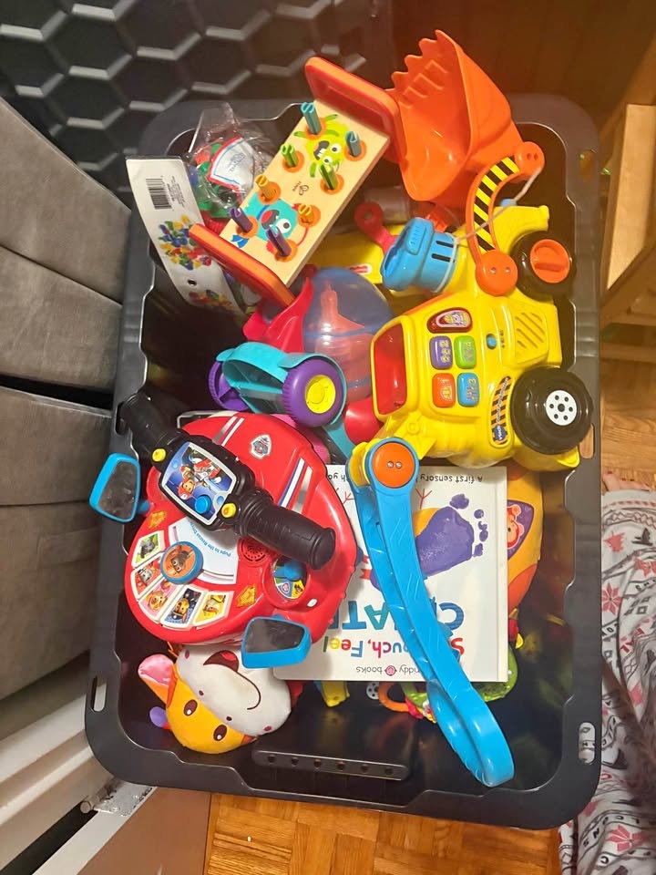 Bucket of toys !