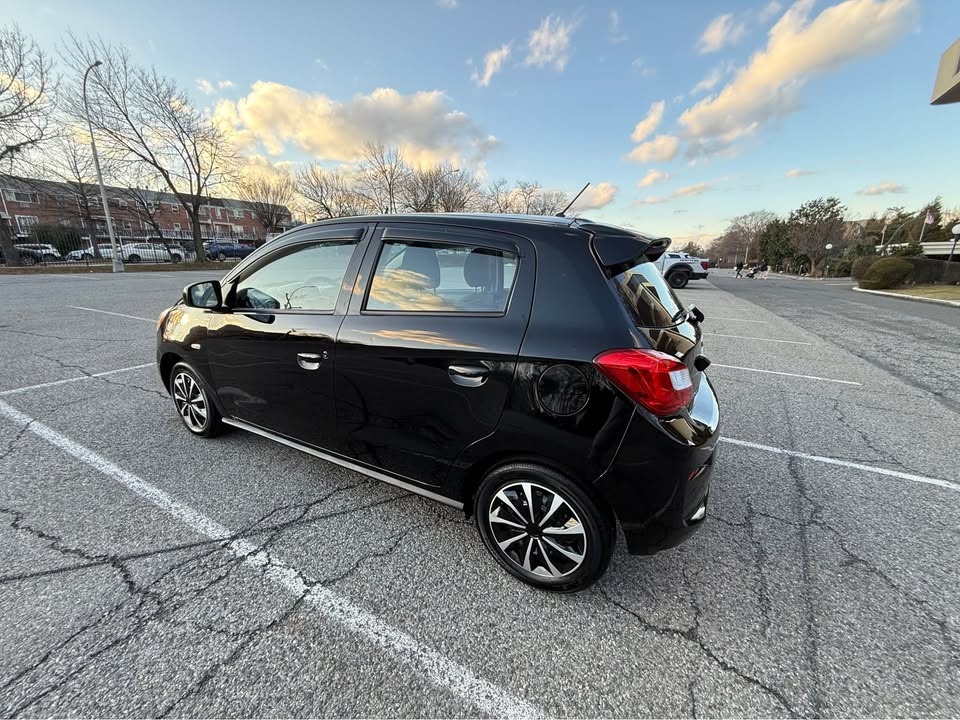 2019 Mitsubishi Mirage SE Hatchback 4D - photo 2