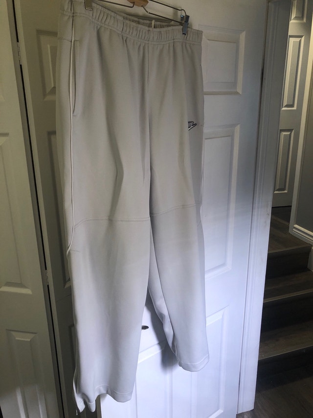 New Nike Pants, Size XL