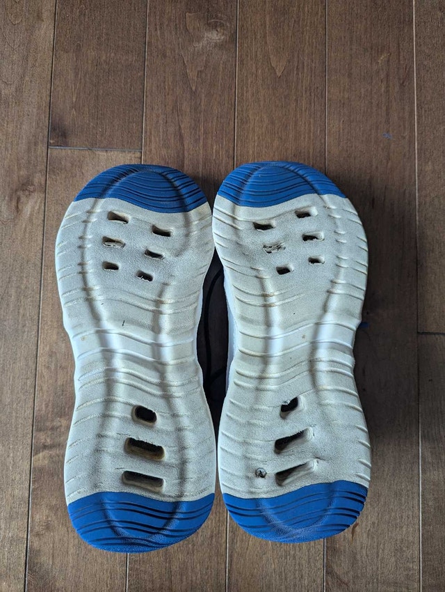 Adidas Navy Blue Running Shoes Men’s US 7.5 Used - photo 2