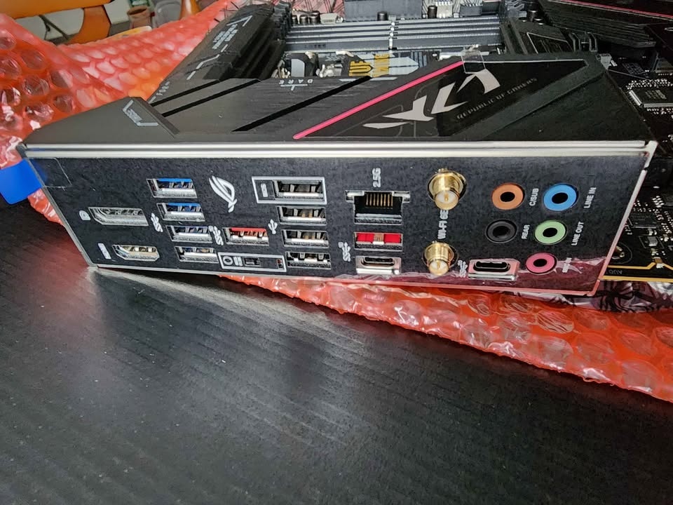ASUS ROG STRIX B650E-F Gaming WiFi | BRAND NEW | AM5 - photo 4