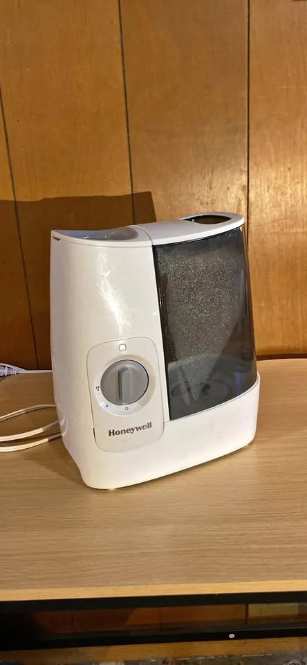 Honeywell Humidifier thumbnail