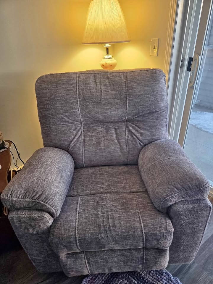 Almost new rocker recliner