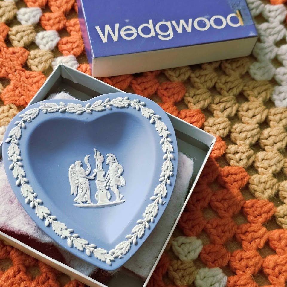 Wedgwood Blue Jasperware Vintage 70s 80s Heart Trinket Dish w/ O