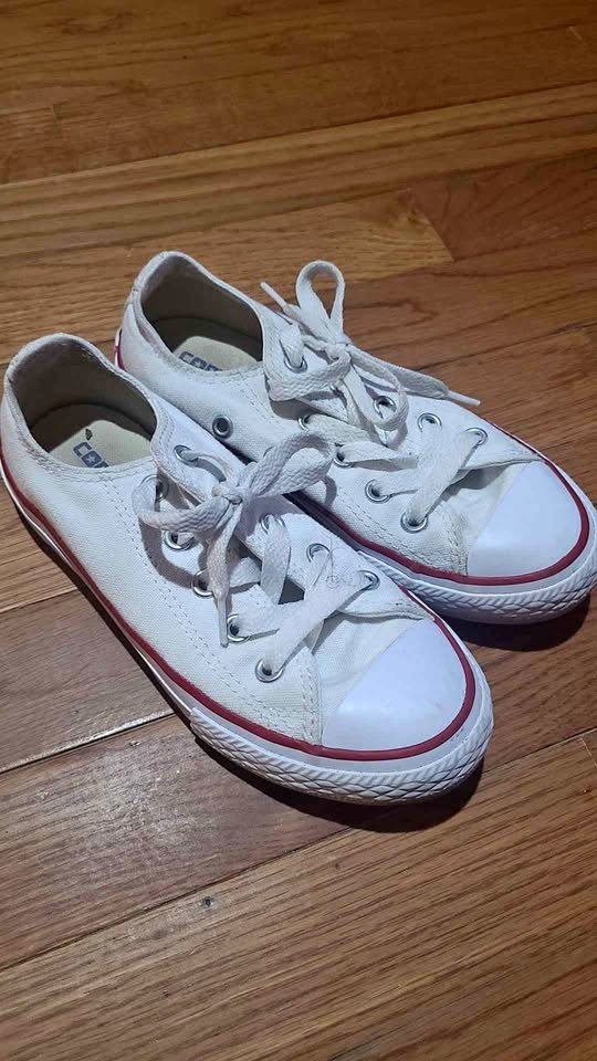 Girls Converse