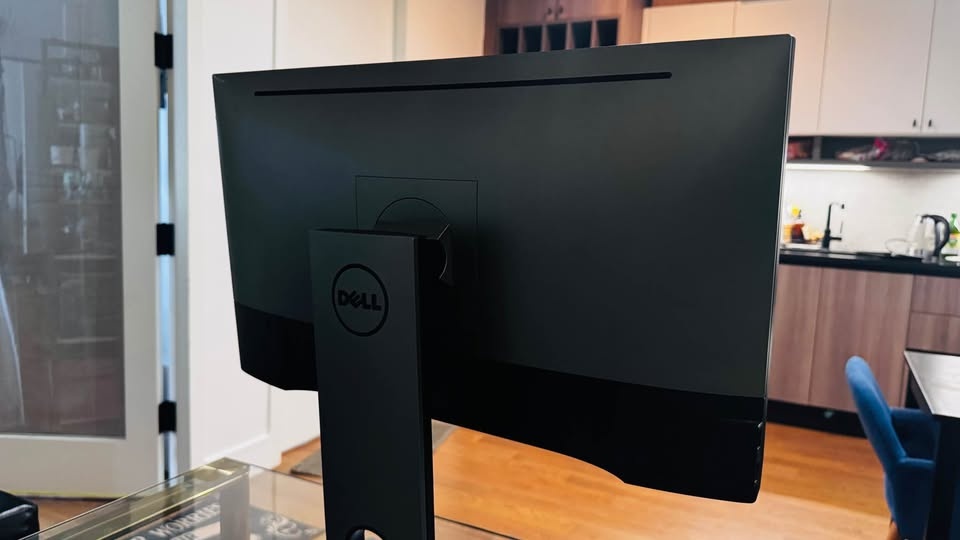Good 24 inch Dell Monitor - photo 3