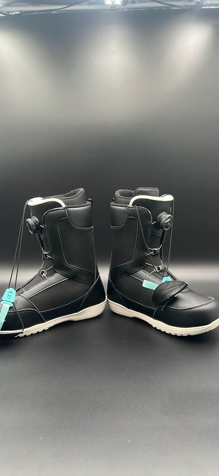 K2 Belief Snowboard Boots Black size 9 - photo 3