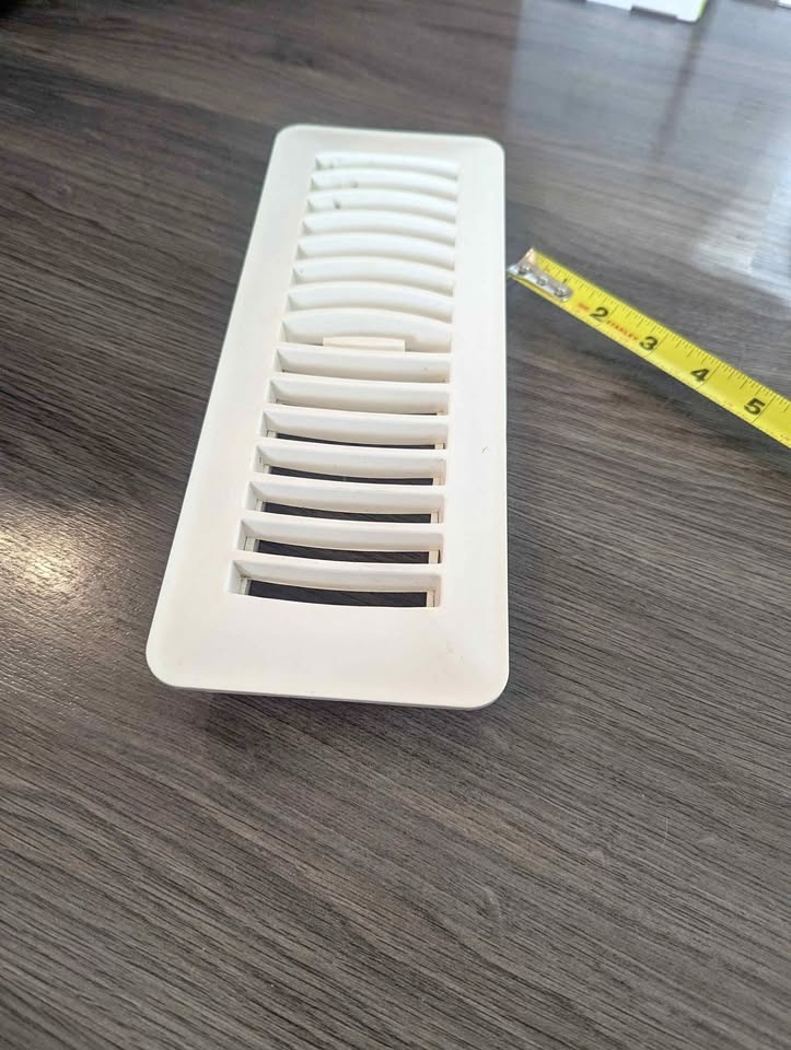 White floor vents